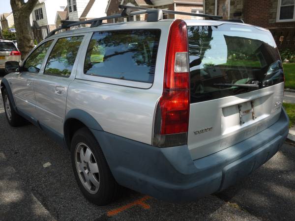 2003 Volvo XC70 2.5T Wagon for sale in Flushing, NY – photo 6
