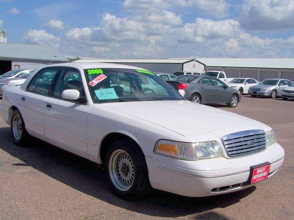 **2000 FORD CROWN VICTORIA VERY NICE!**WE FINANCE**BAD CREDIT OK!!**... for sale in Sioux Falls, SD – photo 5
