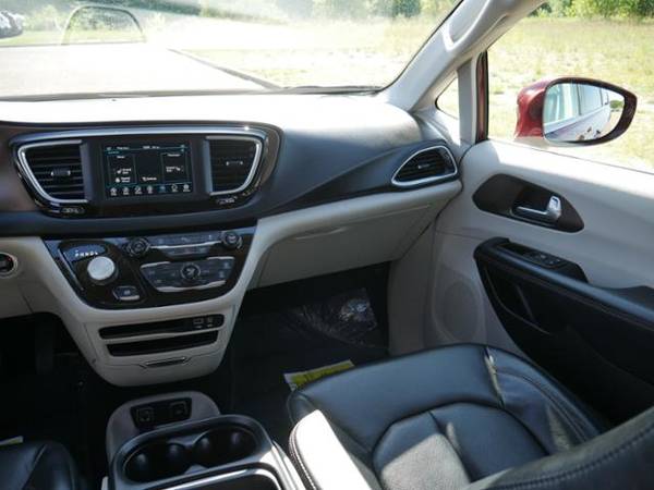 2019 Chrysler Pacifica Touring L for sale in Hudson, MN – photo 19