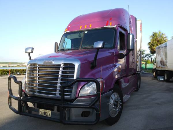 Freightliner Cascadia, 2013 year, 627 K miles, semi truck - cars &... for sale in south florida, FL – photo 13