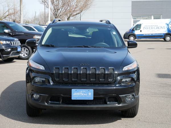 2018 Jeep Cherokee Latitude - - by dealer - vehicle for sale in Inver Grove Heights, MN – photo 3