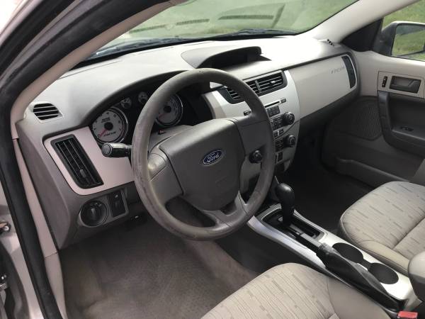 2008 Ford Focus SE 4 Cylinder 133k Original Miles - cars & trucks -... for sale in Hickory Hills, IL – photo 13