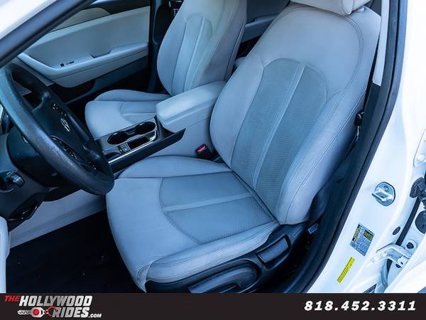 2015 Hyundai Sonata SE - - by dealer - vehicle for sale in Studio City, CA – photo 10