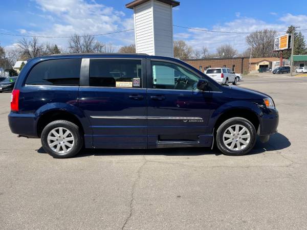 2014 Chrysler Town and Country/Amerivan Handicap Conversion for sale in Grand Forks, ND – photo 5