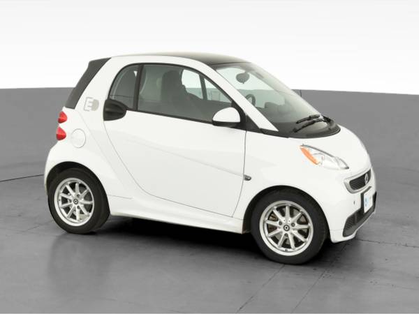 2016 smart fortwo electric drive Hatchback Coupe 2D coupe White - -... for sale in Albany, NY – photo 14