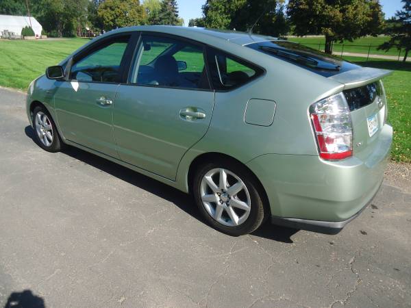 ****2007 TOYOTA PRIUS III **CLEAN TITLE** for sale in Saint Paul, MN – photo 6