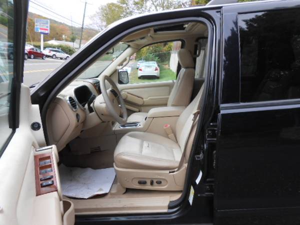 2006 Ford Explorer Eddie Bauer Navigation DVD Leather 3rd Row - cars... for sale in Seymour, NY – photo 16