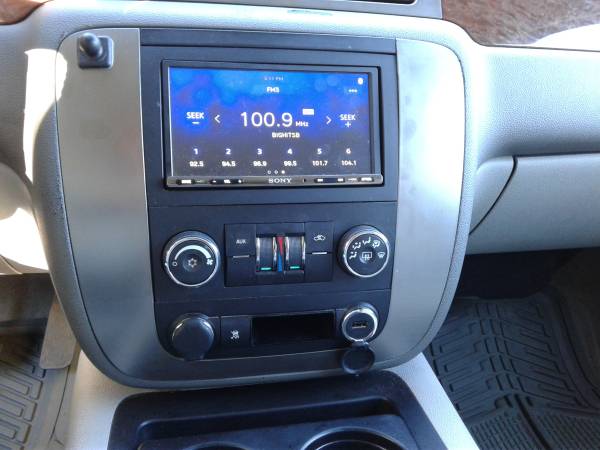 2007 GMC Yukon 4x4 with low miles/ great condition - cars & trucks -... for sale in Groton, CT – photo 11
