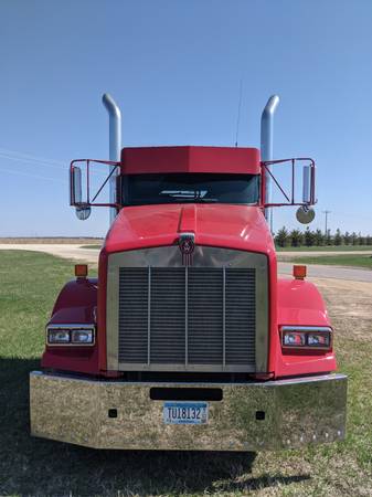 2005 Kenworth T800 Day Cab for sale in Hastings, MN – photo 2