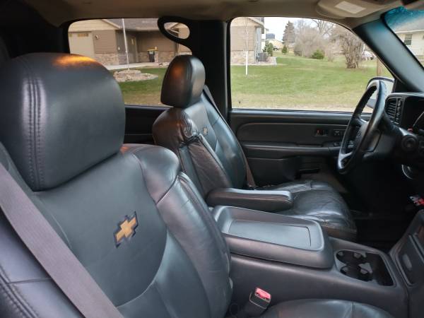 2002 Chevrolet Avalanche 3/4 ton for sale in Nicollet, MN – photo 7