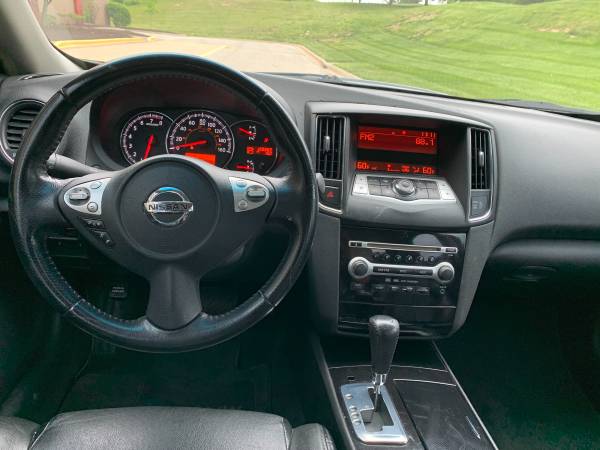 2010 Nissan Maxima for sale in Shawnee, MO – photo 9