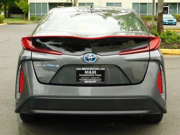 2017 Toyota Prius Prius Prime Advanced / PLUG-IN HYBRID/ 59,000 MILE... for sale in Portland, OR – photo 6