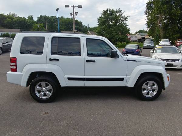 2011 Jeep Liberty 4WD 4dr Sport for sale in Knoxville, TN – photo 8