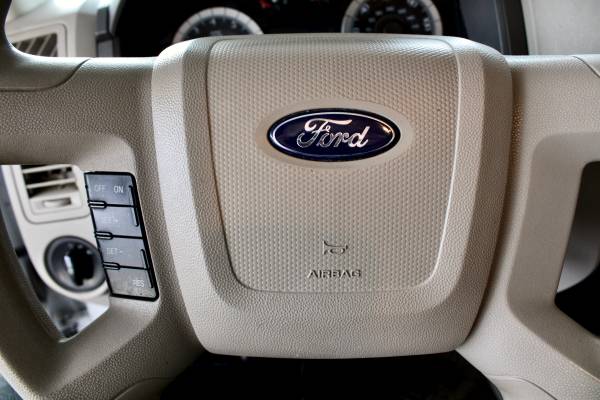 2009 Ford Escape XLS AWD - - by dealer - vehicle for sale in Camby, IN – photo 21