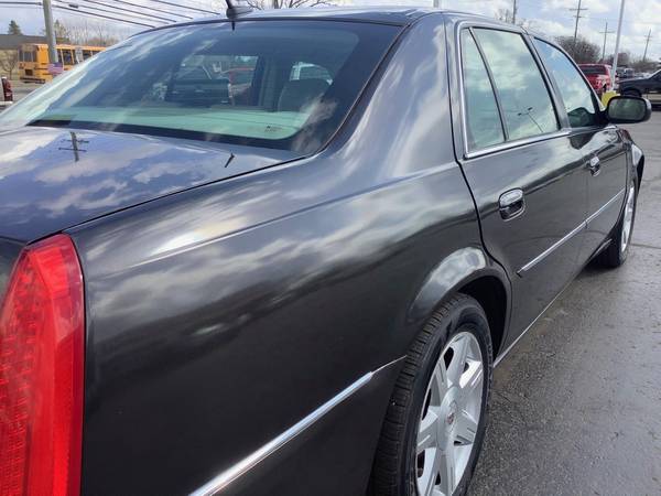 2008 Cadillac DTS! Loaded! Sharp! - - by dealer for sale in Ortonville, OH – photo 12