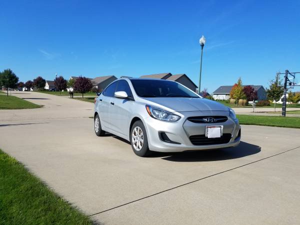 2012 Hyundai Accent for sale in Greenville, WI – photo 2