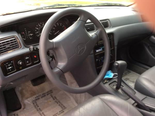 1998 Toyota Camry 62000 miles - cars & trucks - by owner - vehicle... for sale in Sioux Falls, SD – photo 7