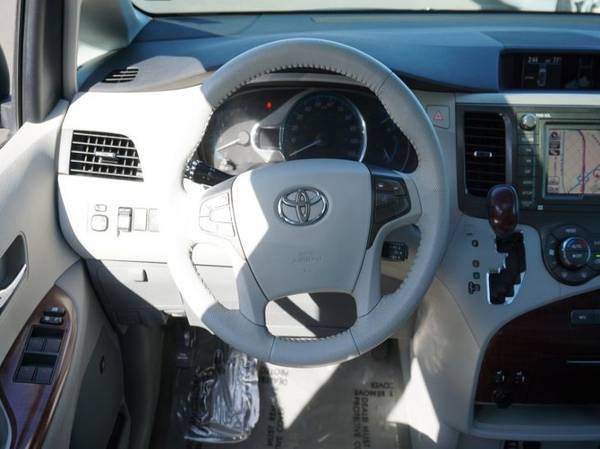 2011 Toyota Sienna Limited 7-Passenger Passenger Van for sale in Sacramento , CA – photo 20