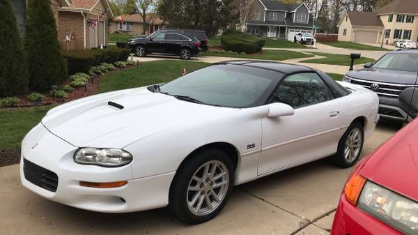 2002 Chevrolet Camaro SS (35TH ANNIVERSARY) LOW MILES - cars & for sale in Chicago, IL – photo 5