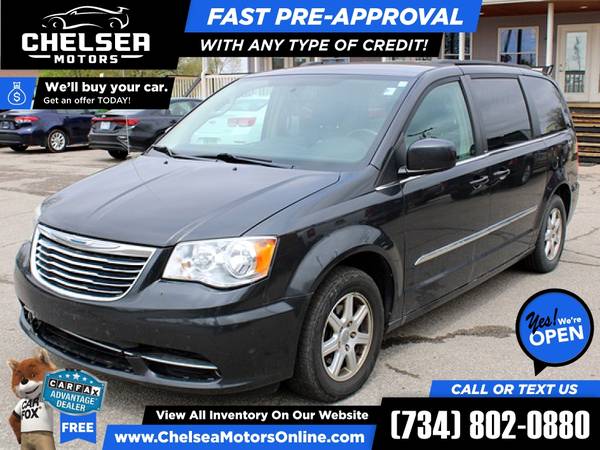 155/mo - 2012 Chrysler Town and Country Touring Passenger Van for sale in Chelsea, MI – photo 4