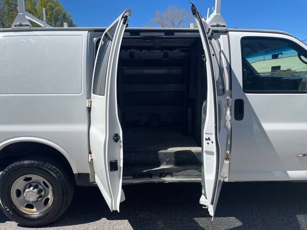 2006 Chevy G3500 Express Work Van CLEAN! - - by for sale in Cleveland, OH – photo 13