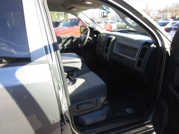 2012 RAM 1500 4WD Quad Cab 140.5 Express - cars & trucks - by dealer... for sale in maple shade, PA – photo 9