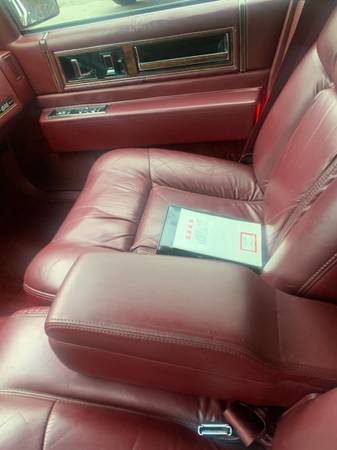 1992 Cadillac Limited addition gold package one owner mint condition for sale in Cumberland, RI – photo 12