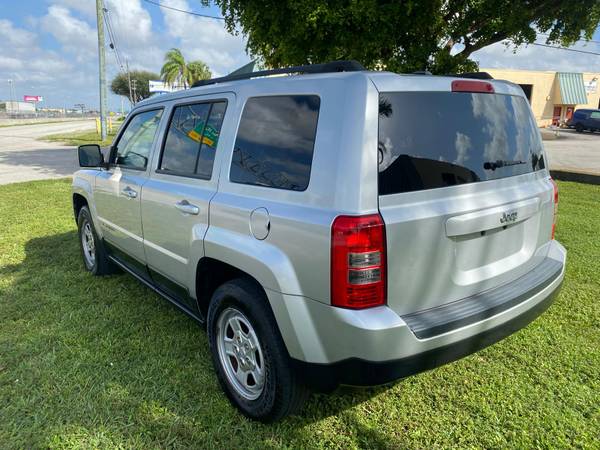 Jeep Patriot 2011 - cars & trucks - by owner - vehicle automotive sale for sale in Hialeah, FL – photo 3