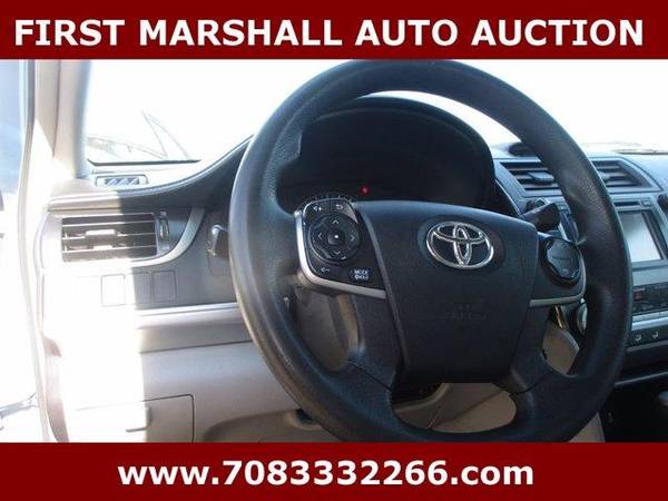 2012 Toyota Camry L - Auction Pricing - - by dealer for sale in Harvey, IL – photo 5