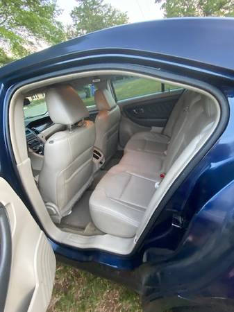 2012 Ford Taurus 4 door Sedan for sale in Winston Salem, NC – photo 6