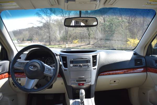 2010 Subaru Legacy Limited - - by dealer - vehicle for sale in Pittsburgh, PA – photo 9