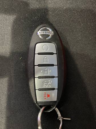 2014 Nissan Pathfinder 4X4 - - by dealer - vehicle for sale in Highland Park, MI – photo 16