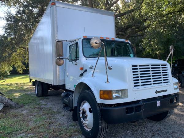 2001 International 4700 Box Truck - cars & trucks - by owner -... for sale in Cocoa, FL – photo 2