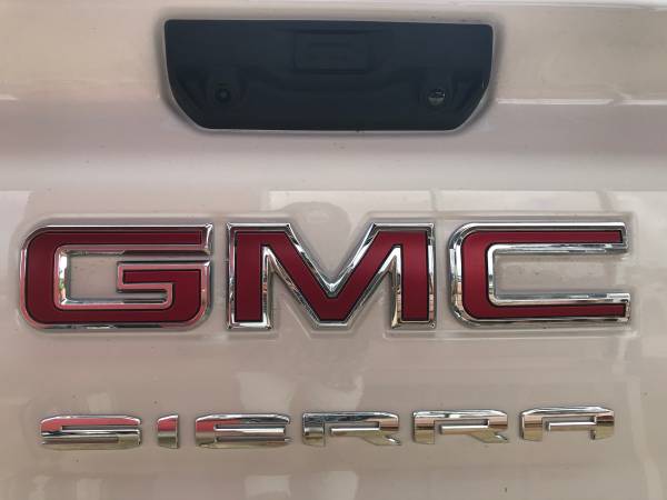 JUST ARRIVED DIESEL LIFTED 2020 GMC SIERRA 2500 4x4 - cars & trucks... for sale in Hanamaulu, HI – photo 14