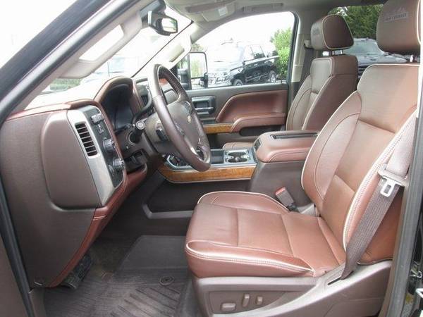 2018 Chevrolet Silverado 2500 HD High Country 1GC1KXEY1JF164295 for sale in Enumclaw, WA – photo 17