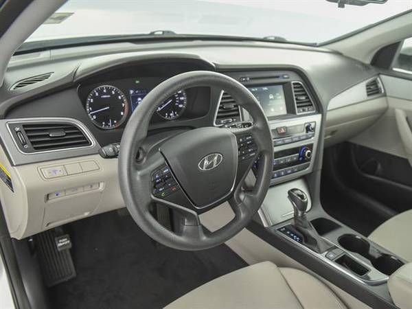 2016 Hyundai Sonata SE Sedan 4D sedan SILVER - FINANCE ONLINE for sale in Bakersfield, CA – photo 2