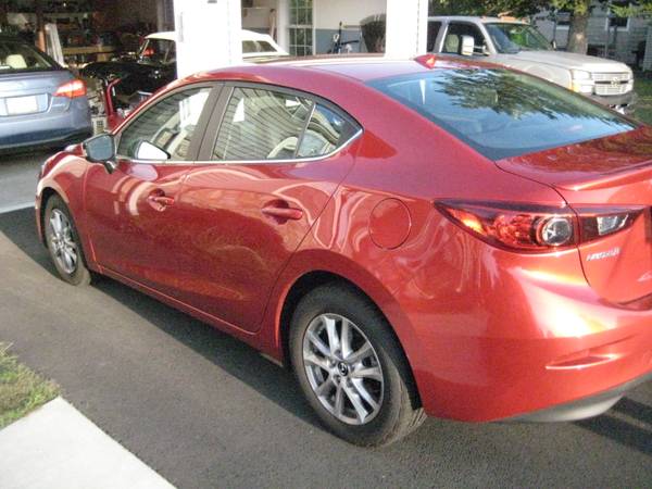 Mazda 3i Grand Touring 2015 for sale in Shelton, CT – photo 2