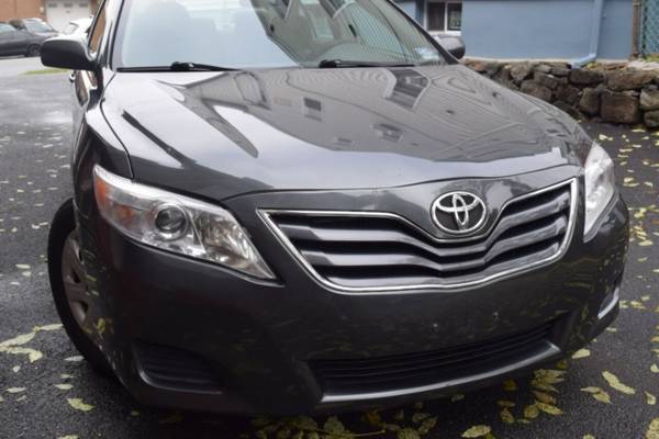 *2011* *Toyota* *Camry* *LE 4dr Sedan 6A* - cars & trucks - by... for sale in Paterson, NY – photo 3