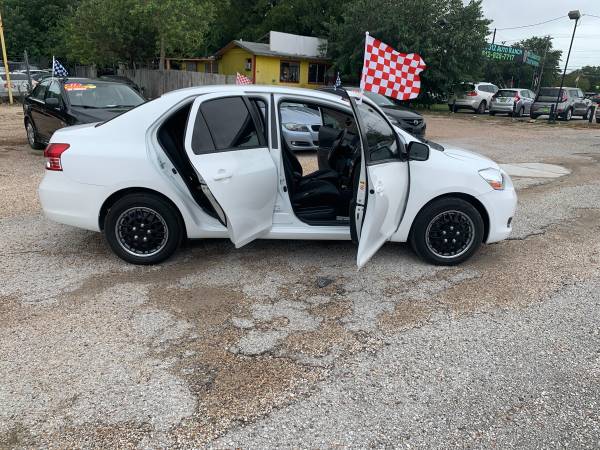 2012 TOYOTA YARIS - cars & trucks - by dealer - vehicle automotive... for sale in Austin, TX – photo 14