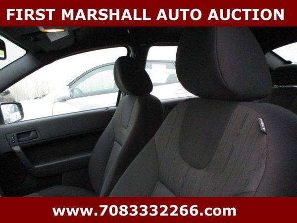 2009 Ford Focus SE - Auction Pricing - - by dealer for sale in Harvey, IL – photo 3