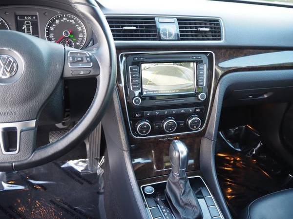 2014 Volkswagen Passat TDI SEL Premium SKU:EC108695 Sedan for sale in Englewood, CO – photo 18