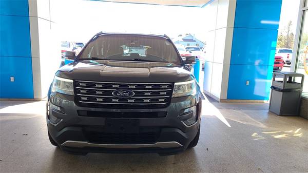 2017 Ford Explorer Limited suv Gray - cars & trucks - by dealer -... for sale in Flagstaff, AZ – photo 2