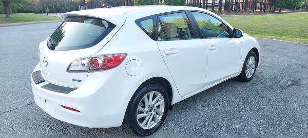 2013 Mazda3 4dr Hatchback Automatic WHITE/1owner NewTires/We for sale in Fredericksburg, District Of Columbia – photo 10