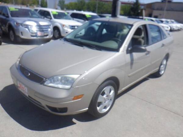 2007 Ford Focus SES - - by dealer - vehicle automotive for sale in Des Moines, IA – photo 9