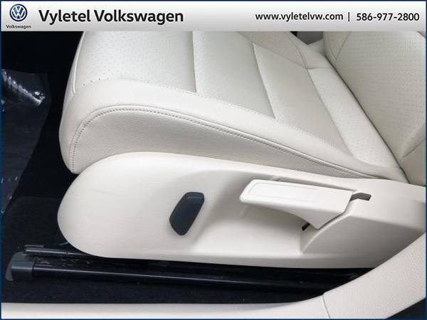 2013 Volkswagen Jetta SportWagen wagon 4dr DSG TDI - Volkswagen... for sale in Sterling Heights, MI – photo 18