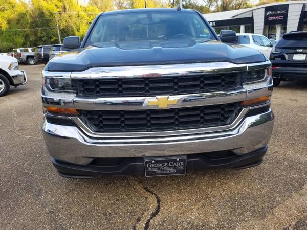 2018 *Chevrolet* *Silverado 1500* *DOUBLE CAB ONE OWNER - cars &... for sale in Vicksburg, MS – photo 2