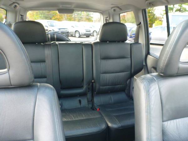 2002 MITSUBISHI MONTERO LIMITED VERY CLEAN 4X4 3RD ROW 7 PASS LEATHER for sale in Milford, MA – photo 16