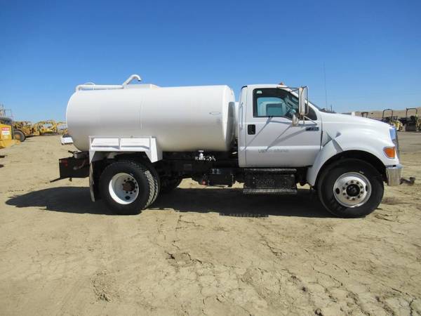 2013 Ford F750 S/A Water Truck for sale in Coalinga, CA – photo 2