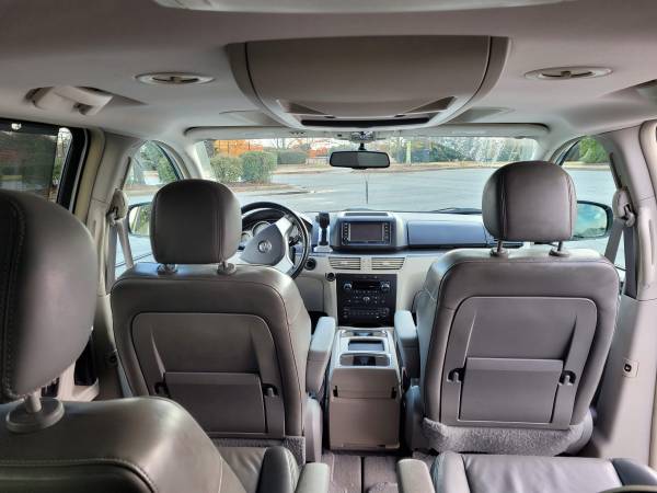 2009 Volkswagen Routan SEL - cars & trucks - by owner - vehicle... for sale in Lawrenceville, GA – photo 11