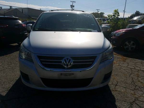 2009 Volkswagen Routan - Financing Available! for sale in Tulsa, OK – photo 2